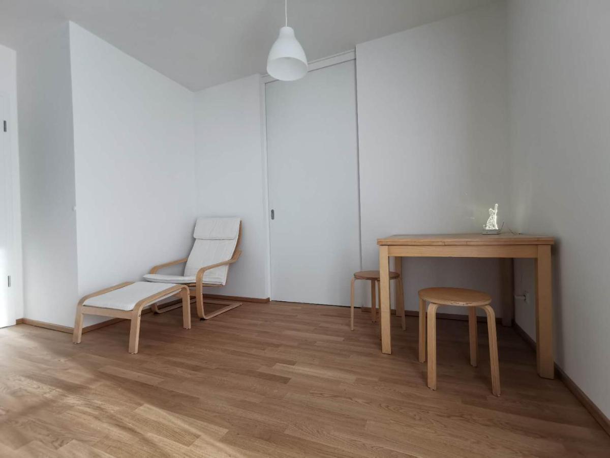 Gemuetliches Privatzimmer In Geraeumiger Gemeinschaftswohnung ドレスデン エクステリア 写真
