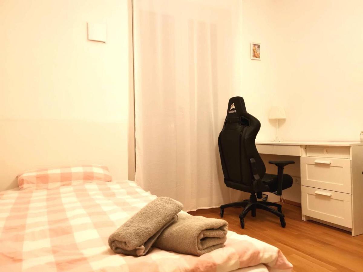 Gemuetliches Privatzimmer In Geraeumiger Gemeinschaftswohnung ドレスデン エクステリア 写真