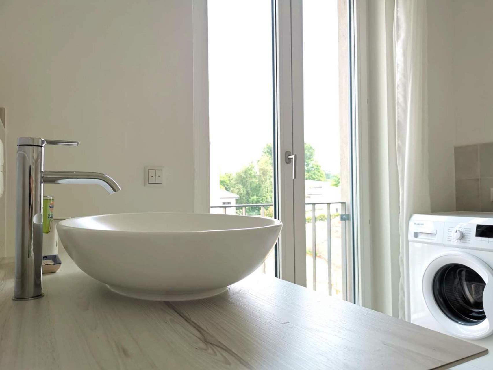 Gemuetliches Privatzimmer In Geraeumiger Gemeinschaftswohnung ドレスデン エクステリア 写真